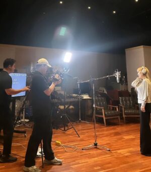 Sumi Jo Instagram - #MusicVideo #Shooting 
#뮤직비디오 찍는 중 🎬♥️🎶

Pix by @mini_love_park #MakeUp & #Hair @gon__0_0  #SumiJo #OST #TV #television #Seoul #Korea #Insta #Daily #조수미 #Opera #MV #Operasinger #Artists #Kpop #Kclassic #webstagram #Instagood #TVn #InstaBeauty #Maestra #InstaVideo #음악 #힐링  #music #musicismylife