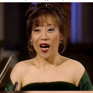 Sumi Jo Instagram - Alleluja by Mozart!  새해 첫곡으로 최고네! The best new year's choice! 
모짜르트의 알렐루야! 🎊🤩👍🙏💓 #Happy NewYear 

Special thanks to @classic.divinity 
#SUMIJO #Soprano #Opera #Operasinger #Reels #EXPLORE #classic #New #performance #mozart #2024  #top #webstagram #조수미 #HappyNewYear