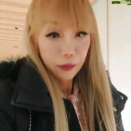 Sumi Jo - 3.4K Likes - ė¶ģ”ģ§ ģģź», 2023. #GoodBye #2023
ķķ°ź° ėėź³ ė ė¤.