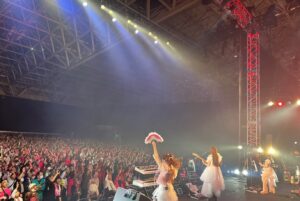 Sumire Yoshida Instagram - 余韻🎀🪄✨

📷 @okkytree 
#サイサイ　#SILENTSIREN #cdj2324