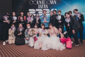 Sumire Yoshida Instagram - 🎂

12/28 最高すぎるお誕生日でした‼️🎂💗

サイサイ再始動、CDJ、誕生日🩷
チームの皆んながお祝いしてくれた！大好き😭🩷

このチームでサイサイでいれること。
かけがえのないメンバー、チーム、ファンのみんな、
私には宝物が沢山だぁ😭💗

辛いことや乗り越えなきゃいけないことがここ数年ありすぎて、人生ハードモードすぎやしねぇか？
ってなったこともあるけど、こういう日があるから生きていけるんだよな😭♥️♥️♥️♥️♥️
共に乗り越えられる仲間がいること、信じて待ってくれてるサイファミがいること、どこの神社よりも強力なお守りだと思っている🥰

そして新しい扉が開いた感じする🚪💗

サイサイ(3131)再始動の年に31歳とかおめでたすぎる🎊❣️
これからも私らしく生きていくぞ〜！！宜しくね❣️

みんなもメッセージやストーリーズ(全部見てるよ♡)、ステージに向かって叫んでくれてありがと！ラブ🥹💕

#サイサイ　#SILENTSIREN #サイレントサイレン