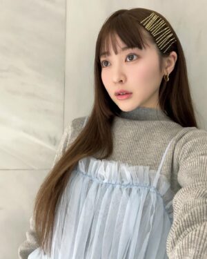 Sumire Yoshida Instagram - .
hair make🪞　@michikononaka 
stylist 👗　@yui_iwatsu 

hair color 🎀　@sakachi13  @bettie_tokyo 
straight 🪄　@noriko_t_ginza_tokyo 

thank you❣️