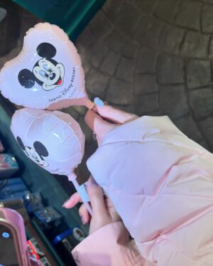 Sumire Yoshida Instagram - 🏰💗 

#disneyland #disney