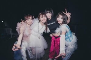 Sumire Yoshida Instagram - 余韻🎀🪄✨

📷 @okkytree 
#サイサイ　#SILENTSIREN #cdj2324