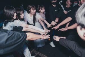 Sumire Yoshida Instagram - 余韻🎀🪄✨

📷 @okkytree 
#サイサイ　#SILENTSIREN #cdj2324