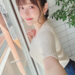 Sumire Uesaka Instagram - きんようび〜！ 皆さま、今週も一週間おつかれさまでしたっ！ そして5月よさようなら〜！！ 五月病にも負けないあなたは超！えらーい！！ 負けてもいいんだよ〜！！ 載せそびれなお写真がたくさんあることに気づいたので、ぼちぼち載せてゆきますねっ！ これは「闇鍋」を作った日のお写真です⌒°( ´∀`)°⌒ 私はきのこ鍋が好きですぞ！菌よ今夜もありがとう〜！ それではみなさま、すこやかな金曜日を過ごしましょうねっ！ #上坂すみれ