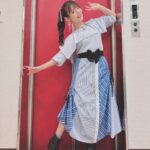 Sumire Uesaka Instagram - げつようび〜！ 皆さま、すこやかにお過ごしですか？ 昨日の「KING AMUSEMENT CREATIVE Anime Histoleap」 の想い出たちです！ アニリープ1周年、おめでとうございます！私の曲もこれからますます増えてくれたらうれしいなぁ…！ そして、お越しの皆さまと一緒に「パパのいうことを聞きなさい！」を観ながらコメンタリーをしましたっ！ パパ聞きですよっ！わああ！！ 初めてのレギュラー、初めての主演、初めてのキャラクターソング…とにかく、すべてがここから始まった、大切な作品です。そしてやっぱり、素敵なストーリー！色々思い出して…うるうるしてしまいました…！ また、「パパ聞き」のイベント、やりたいなぁ…！集まって、いろいろなこと、お話したいです…！ねっ！ 会場ではangelaのお二人にお会いできました！ スターチャイルドの残党は徹底的に戦うぞ〜！みたいなお写真お写真撮っていただきました！いつも素敵な先輩です！ それでは皆さま、今週もすこやかにまいりましょうねっ！ #上坂すみれ 衣装　@natsu_no_mizu ヘアメイク　@maaaaasahi0514