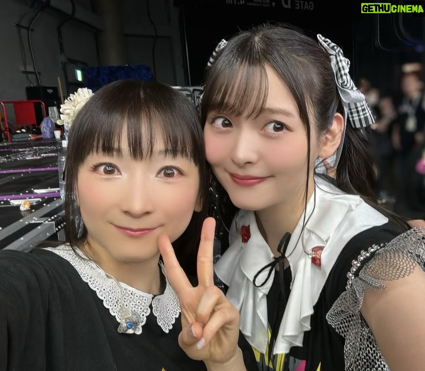Sumire Uesaka Instagram - もくようび〜! 朝〜!おっはようございます! 皆さま、今週もすこやかにお過ごしでしょうか? エックスには投稿していましたが、私は舞台「サイボーグ009」を観劇したり、ポッケのゆりさんと東京競馬場に行ったり、カレー機関で提督とRanger!したりと、お仕事以外もすこやかハッピーな週末を過ごしたりしておりました! 競馬場のごはんがまた、美味しいのですよね…!! そして、まだ載せていなかったキンスパ2日目のお写真たちです〜っ! あらためて…すごい二日間だったなぁ…! 想い出、たくさんできましたっ!またこうして、キンスパメンバーの一員としてステージに立てる日がきますように…! 皆さま、ありがとうございましたっ! それでは本日も、すこやかにまいりましょうねっ! #上坂すみれ