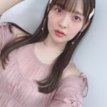 Sumire Uesaka Instagram - きょうから夜あそびです！！！ せりこさーん！！わーい！！ たのもしーい！！ありがとうー！！！！ 衣装　@stylist_tanakaayumi ヘアメイク　@yumikasawanishi
