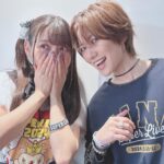 Sumire Uesaka Instagram - もくようび〜！ 朝〜！おっはようございます！ 皆さま、今週もすこやかにお過ごしでしょうか？ エックスには投稿していましたが、私は舞台「サイボーグ009」を観劇したり、ポッケのゆりさんと東京競馬場に行ったり、カレー機関で提督とRanger!したりと、お仕事以外もすこやかハッピーな週末を過ごしたりしておりました！ 競馬場のごはんがまた、美味しいのですよね…！！ そして、まだ載せていなかったキンスパ2日目のお写真たちです〜っ！ あらためて…すごい二日間だったなぁ…！ 想い出、たくさんできましたっ！またこうして、キンスパメンバーの一員としてステージに立てる日がきますように…！ 皆さま、ありがとうございましたっ！ それでは本日も、すこやかにまいりましょうねっ！ #上坂すみれ