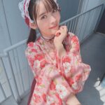 Sumire Uesaka Instagram - もくようび〜！ そして、こんにちは4月っ！！ 皆さま、すこやかにお過ごしでしょうか？ 新生活が始まったぞー！という方もたくさんいらっしゃると思います！いろいろ覚えたり慣れたりするのは…大変…！疲れる…！そんな生活に立ち向かっているあなたはなんて……偉大なんだ……！！！ 偉大な同志に乾杯！！！！！ ちょっと遅れてしまいましたが、「ディア・パンタレイ」リリース大阪のお洋服オフショットです！ 本当にお天気がよかった〜！名古屋から大阪へこのお洋服で移動していたので、道中の様子も載せておきますね！ あらためて、4月も素敵に楽しくすこやかに、まいりましょうねっ！ #上坂すみれ 衣装　@natsu_no_mizu ヘアメイク　@hana.freelancehm