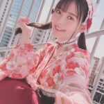 Sumire Uesaka Instagram - もくようび〜！ そして、こんにちは4月っ！！ 皆さま、すこやかにお過ごしでしょうか？ 新生活が始まったぞー！という方もたくさんいらっしゃると思います！いろいろ覚えたり慣れたりするのは…大変…！疲れる…！そんな生活に立ち向かっているあなたはなんて……偉大なんだ……！！！ 偉大な同志に乾杯！！！！！ ちょっと遅れてしまいましたが、「ディア・パンタレイ」リリース大阪のお洋服オフショットです！ 本当にお天気がよかった〜！名古屋から大阪へこのお洋服で移動していたので、道中の様子も載せておきますね！ あらためて、4月も素敵に楽しくすこやかに、まいりましょうねっ！ #上坂すみれ 衣装　@natsu_no_mizu ヘアメイク　@hana.freelancehm