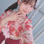 Sumire Uesaka Instagram - もくようび〜！ そして、こんにちは4月っ！！ 皆さま、すこやかにお過ごしでしょうか？ 新生活が始まったぞー！という方もたくさんいらっしゃると思います！いろいろ覚えたり慣れたりするのは…大変…！疲れる…！そんな生活に立ち向かっているあなたはなんて……偉大なんだ……！！！ 偉大な同志に乾杯！！！！！ ちょっと遅れてしまいましたが、「ディア・パンタレイ」リリース大阪のお洋服オフショットです！ 本当にお天気がよかった〜！名古屋から大阪へこのお洋服で移動していたので、道中の様子も載せておきますね！ あらためて、4月も素敵に楽しくすこやかに、まいりましょうねっ！ #上坂すみれ 衣装　@natsu_no_mizu ヘアメイク　@hana.freelancehm