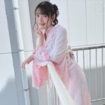 Sumire Uesaka Instagram - 「ディア・パンタレイ」リリースイベント、東京も無事終了いたしました〜！ あらためて、お越しくださった皆さま、行きたかった…！と念を送ってくれていた皆さま、ありがとうございますっ！ お箸をお渡しするのって縁起がいいんですね〜！新年度のみんなもすこやかになれますように！！念っ！！ 今回のリリースイベントは和風シリーズなお衣装でお届けしました！春らしいピンクのお衣装、あったかい今日にぴったりですな！ 大阪でたこ焼き食べそこねたのを思い出したので、たこ焼き、食べます！！ぜったい！！ それでは皆さま、すこやかな日曜日をお過ごしくださいませ〜っ！！ #上坂すみれ 衣装　@natsu_no_mizu ヘアメイク　@yumikasawanishi
