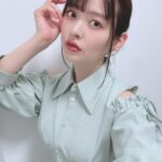 Sumire Uesaka Instagram - かようび〜！ 夜あそびですよ〜！！ せりこさんハウスにこの前遊びにいってきましたよ…！！うふふふふふ…！！！！！ 皆さま、今週もすこやかにまいりましょう〜！！ #声優と夜あそび 衣装　@stylist_tanakaayumi ヘアメイク　@ri_sa_ku_ra_
