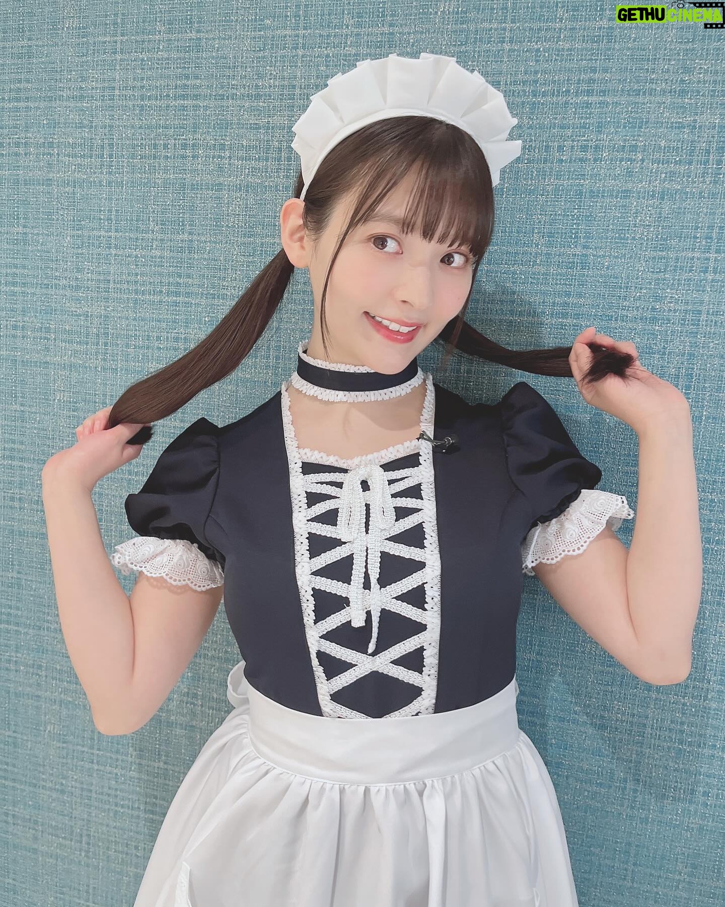 Sumire Uesaka Instagram - きんようび〜! メイドの日ですね〜っ! メイド!メイド!メイドはさいこう〜!! このメイド服は植村あかりさまとご一緒させていただいたメイド服なので家宝です…!!!!ずっと大切に着ます!!! 明日明後日はキンスパに参加しますよ〜っ! いらっしゃる方は何卒!!よろしくお願いいたしますっ!!ドキドキ!! そして皆さま、今週も一週間おつかれさまでした! 体調に気をつけて、すこやかな週末を過ごしましょうねっ!! #上坂すみれ