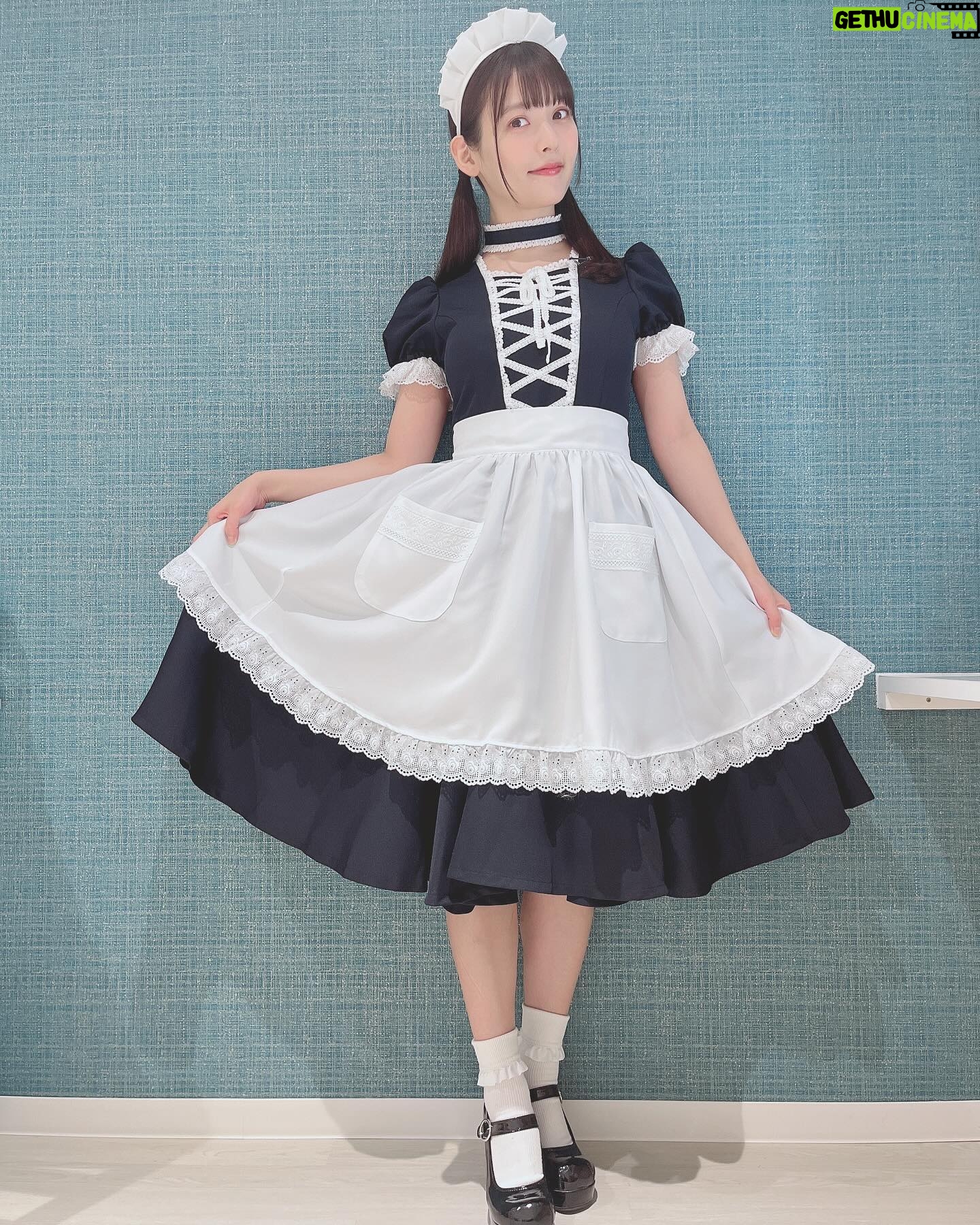 Sumire Uesaka Instagram - きんようび〜! メイドの日ですね〜っ! メイド!メイド!メイドはさいこう〜!! このメイド服は植村あかりさまとご一緒させていただいたメイド服なので家宝です…!!!!ずっと大切に着ます!!! 明日明後日はキンスパに参加しますよ〜っ! いらっしゃる方は何卒!!よろしくお願いいたしますっ!!ドキドキ!! そして皆さま、今週も一週間おつかれさまでした! 体調に気をつけて、すこやかな週末を過ごしましょうねっ!! #上坂すみれ