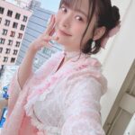 Sumire Uesaka Instagram - 「ディア・パンタレイ」リリースイベント、東京も無事終了いたしました〜！ あらためて、お越しくださった皆さま、行きたかった…！と念を送ってくれていた皆さま、ありがとうございますっ！ お箸をお渡しするのって縁起がいいんですね〜！新年度のみんなもすこやかになれますように！！念っ！！ 今回のリリースイベントは和風シリーズなお衣装でお届けしました！春らしいピンクのお衣装、あったかい今日にぴったりですな！ 大阪でたこ焼き食べそこねたのを思い出したので、たこ焼き、食べます！！ぜったい！！ それでは皆さま、すこやかな日曜日をお過ごしくださいませ〜っ！！ #上坂すみれ 衣装　@natsu_no_mizu ヘアメイク　@yumikasawanishi
