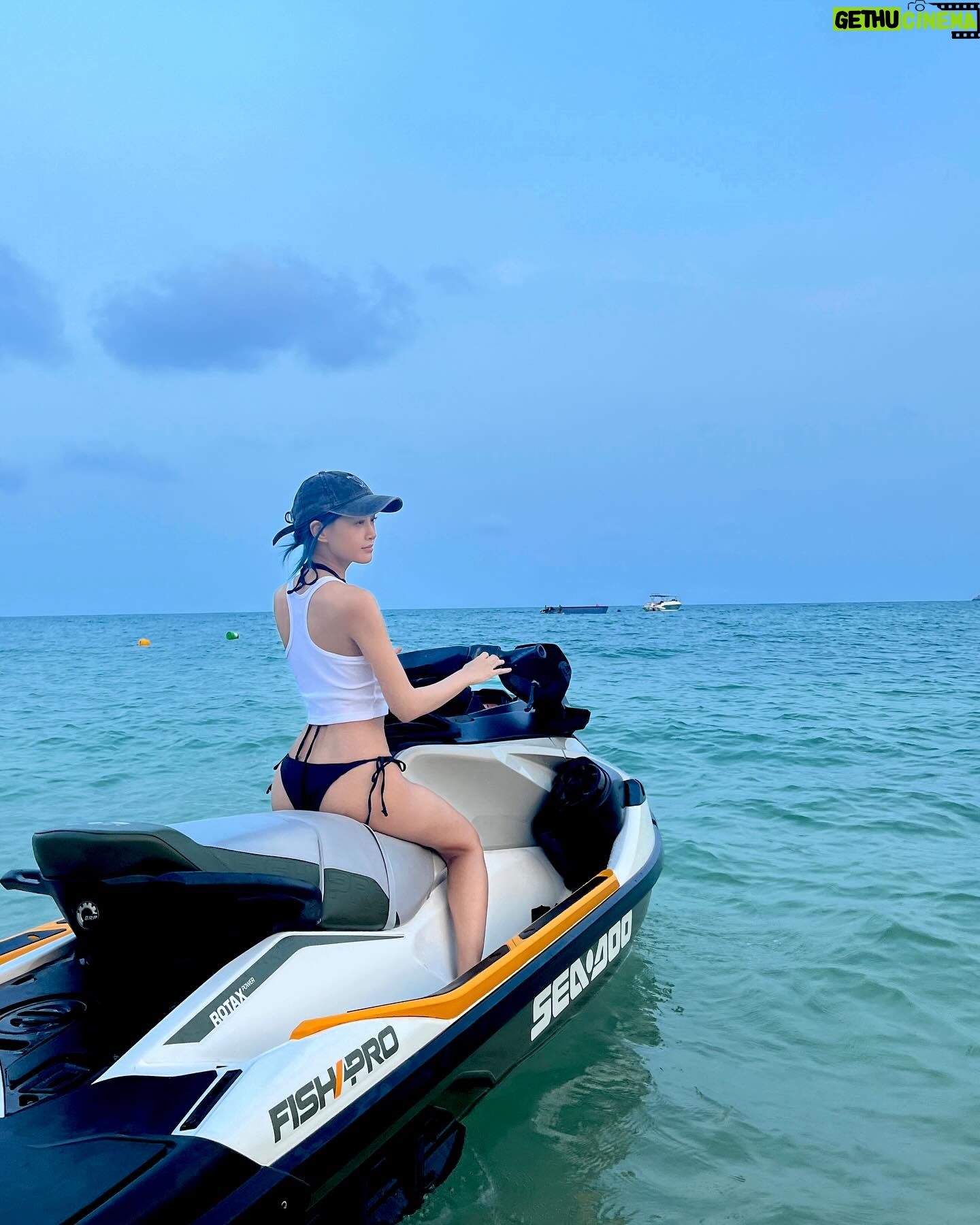 Sumitra Duangkaew - 12.3K Likes - 🌊✨