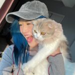 Sumitra Duangkaew Instagram - Mama love u 💙🤏🏻🐈🐈‍⬛ @lukshin.moodengg