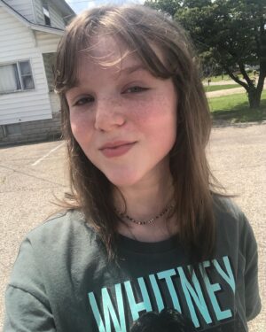 Summer Fontana Instagram - Littlest wolf 🤭 Thank you Amanda Cover at @latitudesalonandspa for making me feel my best with my wolf cut!! 🖤🐺