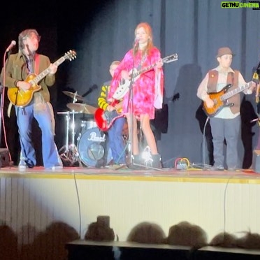 Summer Fontana Instagram - jam club 2023!!! Thankful for the opportunity to do something I love with the best musicians I know. 🤟🏼❤️🔥#music #1960smusic #jamclub #2023 @guitar_ninjas