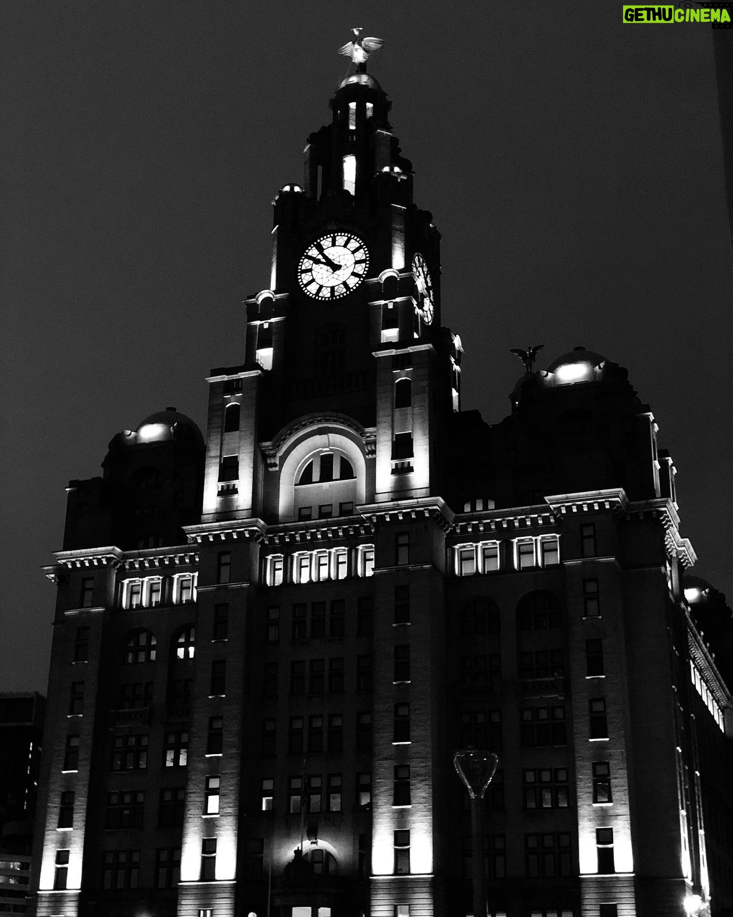 Summer Fontana Instagram - So far…❤️ #liverpool #comiccon #travel #photography @summers_mom1 @summersdad330
