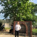 Sumru Yavrucuk Instagram – #ankaradevletkonservatuvarı #ankaranınmayısgüzeli #atkestanesi  çiçeklenince  sınavlara az kaldı demekti.
Yaz yüzünü kestaneyle gösterir,benim de İstanbul hayallerim başlardı.❣️