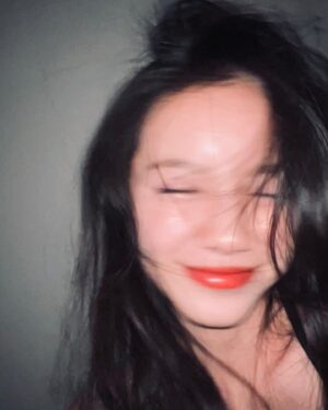 Sun Yihan Instagram - 🌙