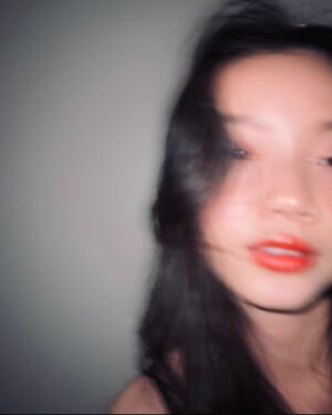 Sun Yihan Instagram - 🌙