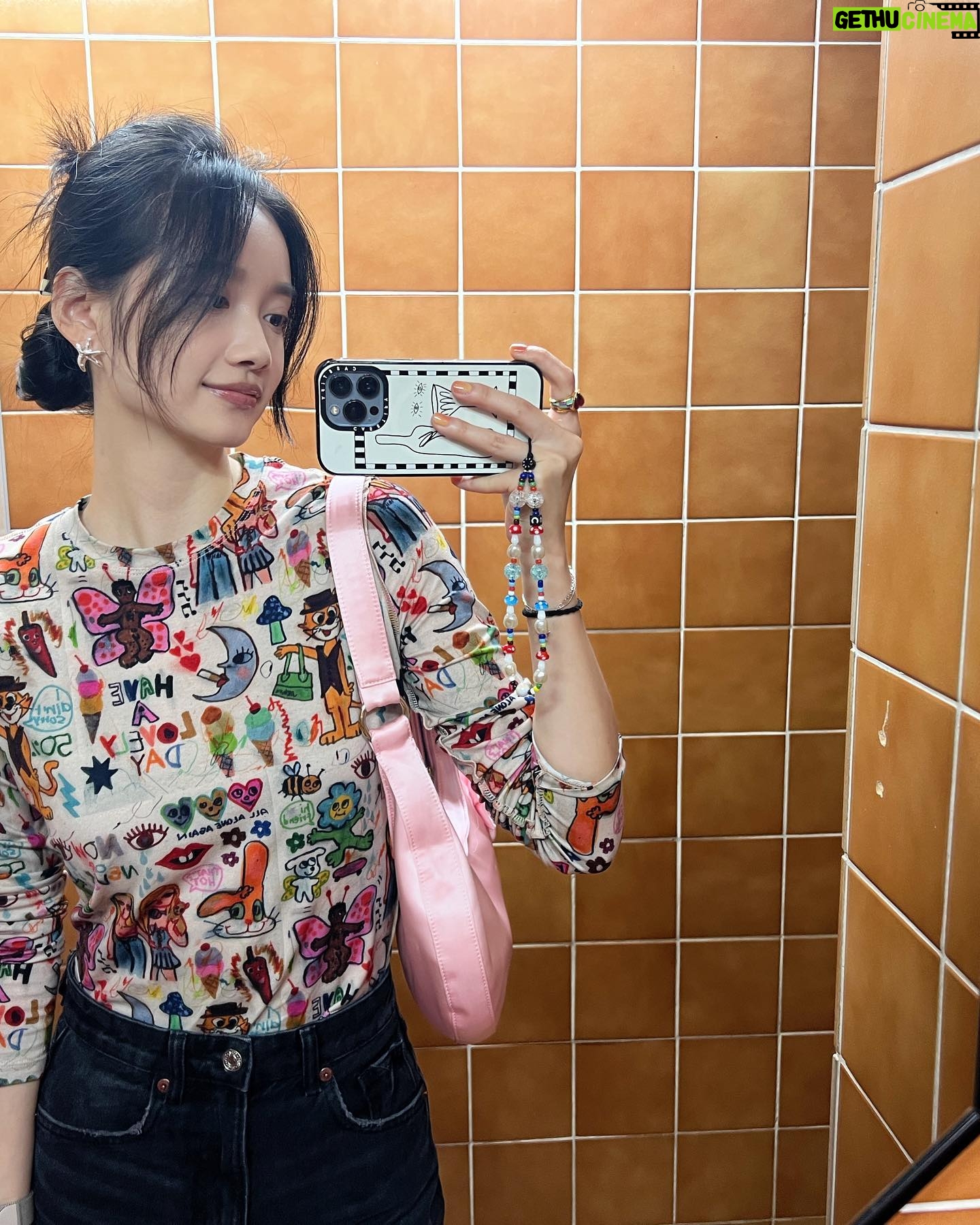 Sun Yihan - 18.4K Likes -