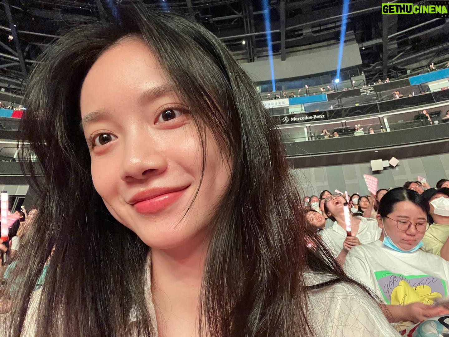 Sun Yihan - 18.7K Likes - 周五的演唱会!
#李宇春 #周末愉快