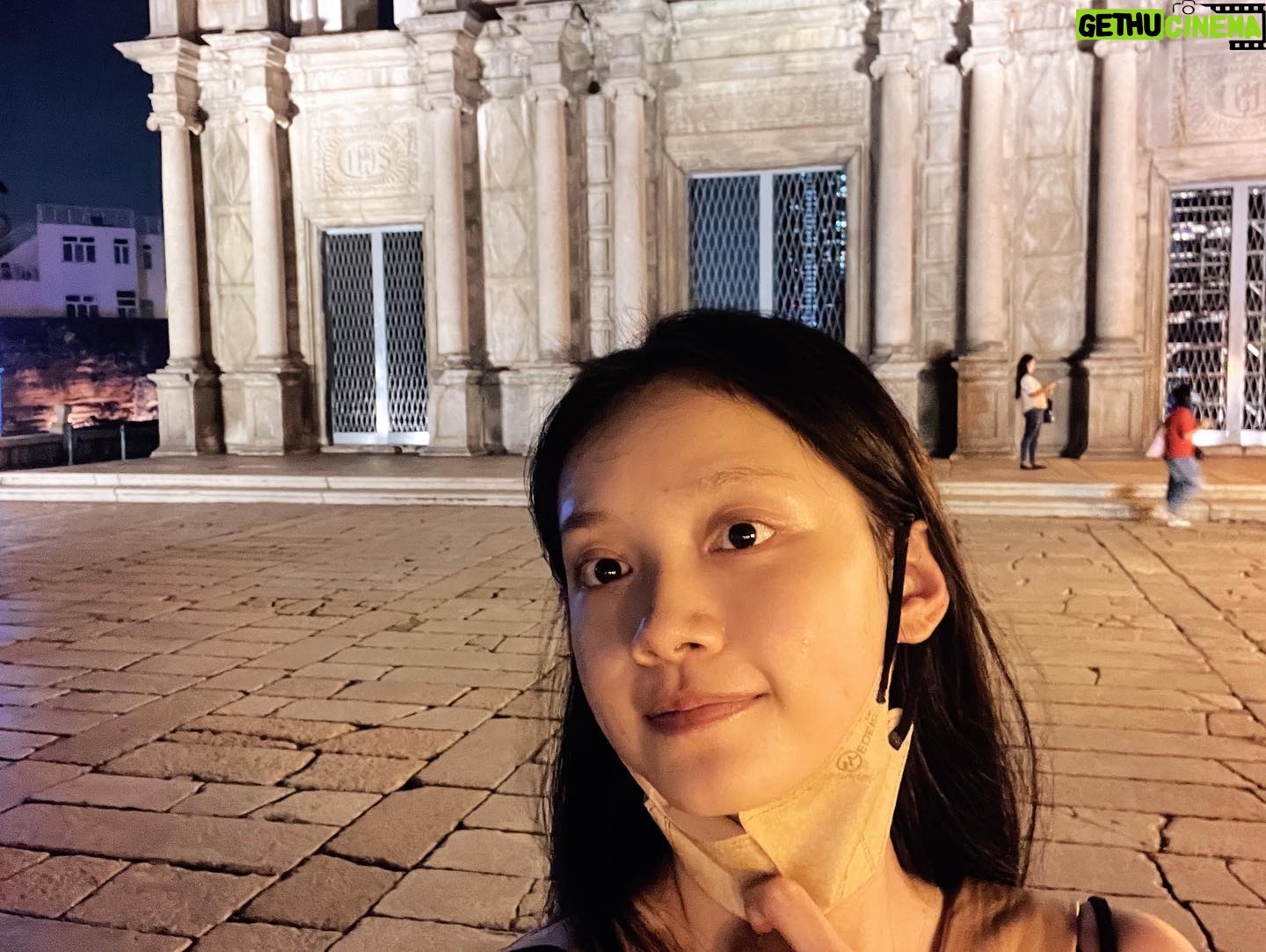 Sun Yihan - 23.5K Likes - 吃吃逛逛