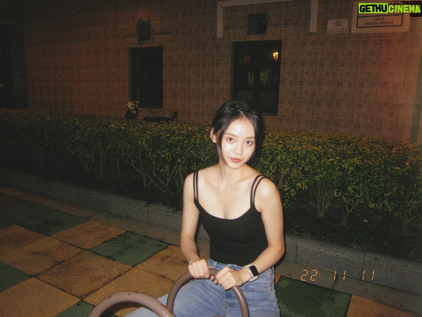 Sun Yihan - 24.5K Likes - 22 11 11
相机没电前的照片🤦♀️