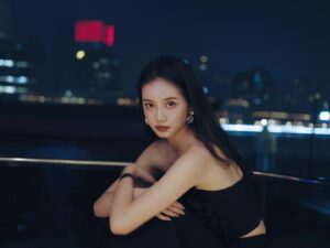 Sun Yihan Instagram - fashion pop！💨🌌🌌