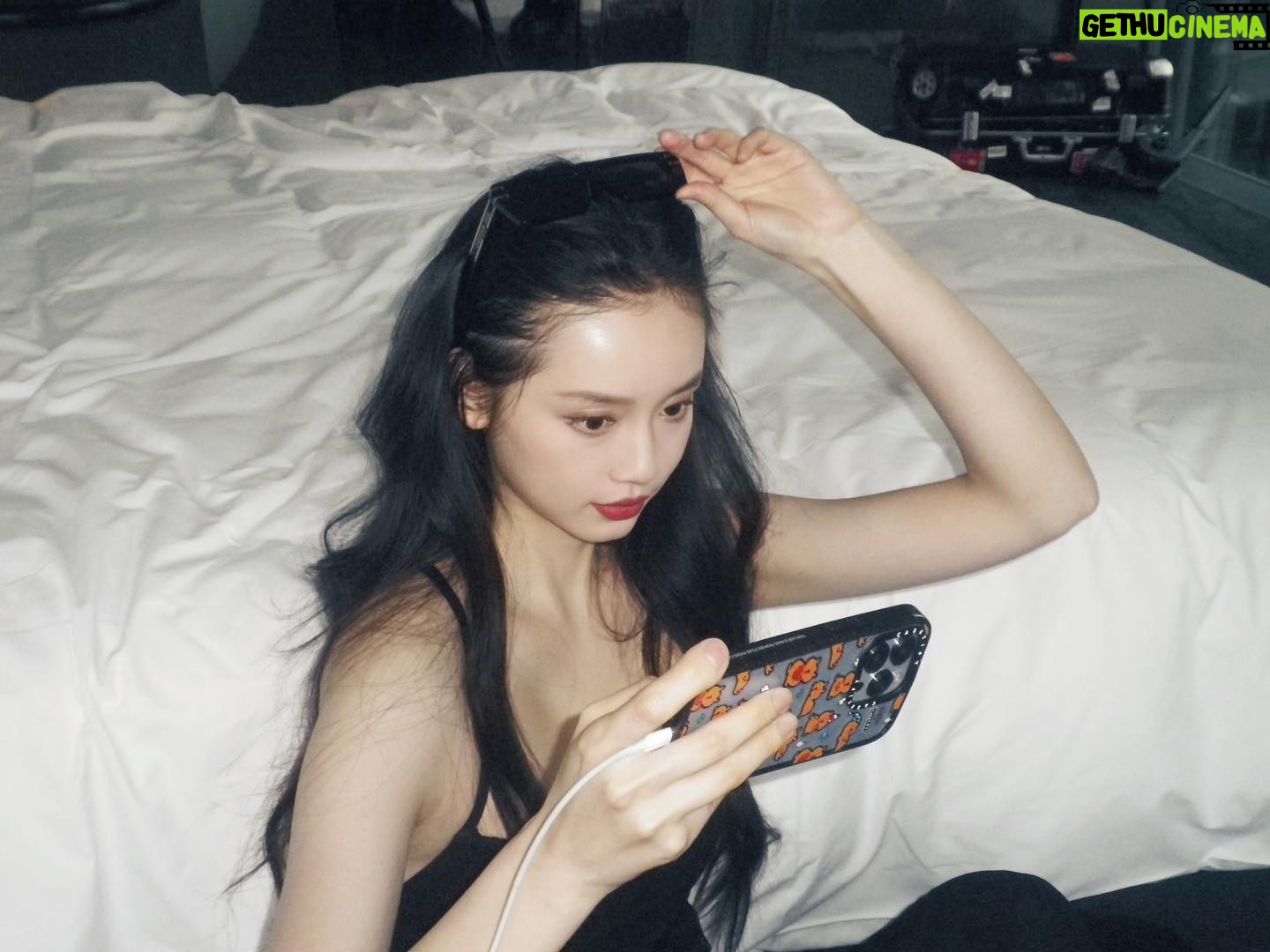 Sun Yihan - 24.4K Likes - 🕶️