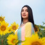 Sunerah Binte Kamal Instagram - Eid Mubarak 🌙🌻🤍 📸 @purnophotographyofficial