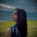 Sunerah Binte Kamal Instagram – Practice the pause. Pause before assuming. Pause before accusing. Pause whenever you’re about to react harshly.