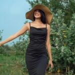 Sunerah Binte Kamal Instagram - Just another day breathing 🌿 📸 @purnophotographyofficial