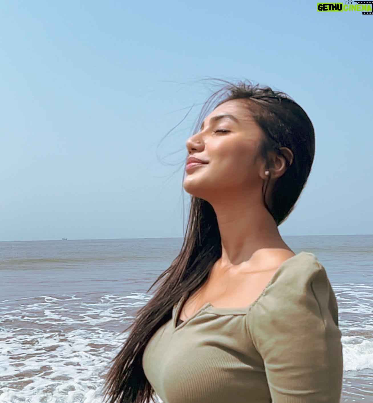 Sunerah Binte Kamal Instagram - Go where you want to go. Eat what you want to eat. Dress how you want to dress. You have your own permission. Happy women’s day 🤍