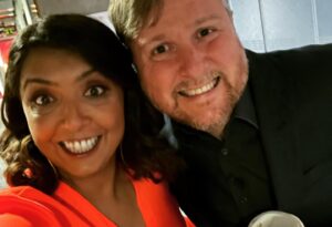 Sunetra Sarker Instagram - A fine day at the office with this bunch of brain boxes today. What larks 😅@thewhitmore @timkeypoet @jamielaing  #mudpie #goldengifts #champions #flourish #greatday #lowbrow