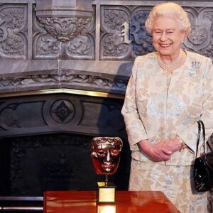 Sunetra Sarker Instagram - Queen Elizabeth II ❤️We thank you for all you represented with your duty & commitment. I hope we, as a nation, can live up to all you believed we can. A unique monarch who symbolised remarkable grace and respect. Thank you for touching so many lives with your service on the worlds stage. #RIP #QueenElizabeth #history