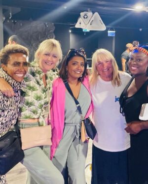 Sunetra Sarker Instagram - Stormin night @sbtvonline with my lovely Loose ladies in honour of a unique soul and all his majesticness. Great to catch Pixie and Dave there too 🙏🏽 #jamaledwards 💙