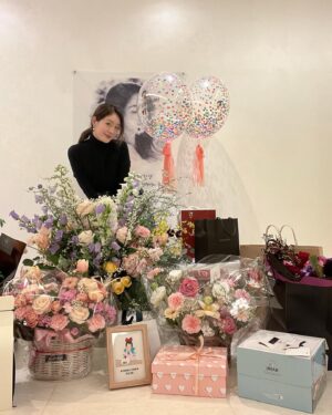 Sung Yu-ri Instagram - 감사하고 사랑합니다💕