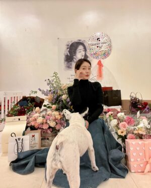 Sung Yu-ri Instagram - 감사하고 사랑합니다💕