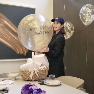 Sung Yu-ri Instagram - 언니들 동생아
모두 모두 감사해영
감동🥰🥰🥰🥰