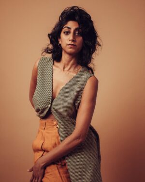 Sunita Mani Instagram - WILDER THAN HAIR, AMIRITE? (*see previous post*)
@selashiloni