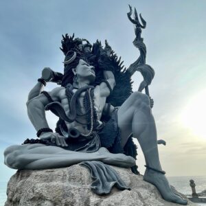 Sunitha Varma Instagram - 🕉 Namah Shivaya 
.
.
.
#aazimalashivtemple #kerala #trivendrum #shiva #ganga #statue #shivaholic #blessedlife