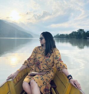Sunitha Varma Instagram - Cloudy Lakeside Serenity. ☁️🚣‍♀️ #SunsetVibes #lakeserenity #eveningmagic #nepal #pokhara #phewalake