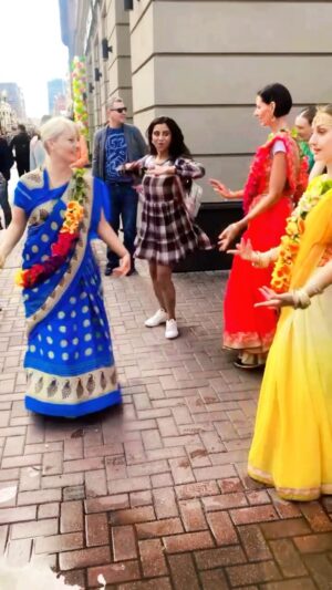 Sunitha Varma Instagram - Happy Janmashtami 🌿 
.
.
.
#harekrishna #krishna #harerama #rama #radhakrishna #lordkrishna #radhekrishna #radharani #krishnaconsciousness #haribol #radha #bhakti #radhe #love #krishnalove #bhagavadgita  #kanha #jaishreekrishna #srilaprabhupada #radheshyam #hinduism #instareels #blessed 🙏